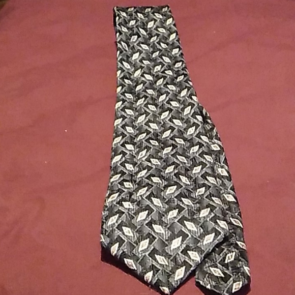 Necktie - Picture 6 of 8